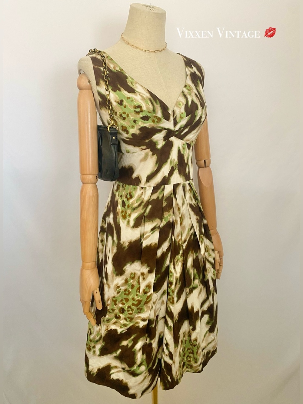 BANANA REPUBLIC 2007 JUNGLE WATERCOLOR SLEEVELESS V-NECK FIT & FLARE DRESS